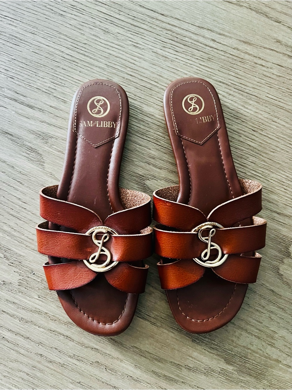 Sam & Libby Cognac Triple-Strap Sandals with Logo Accent Sz 7.5